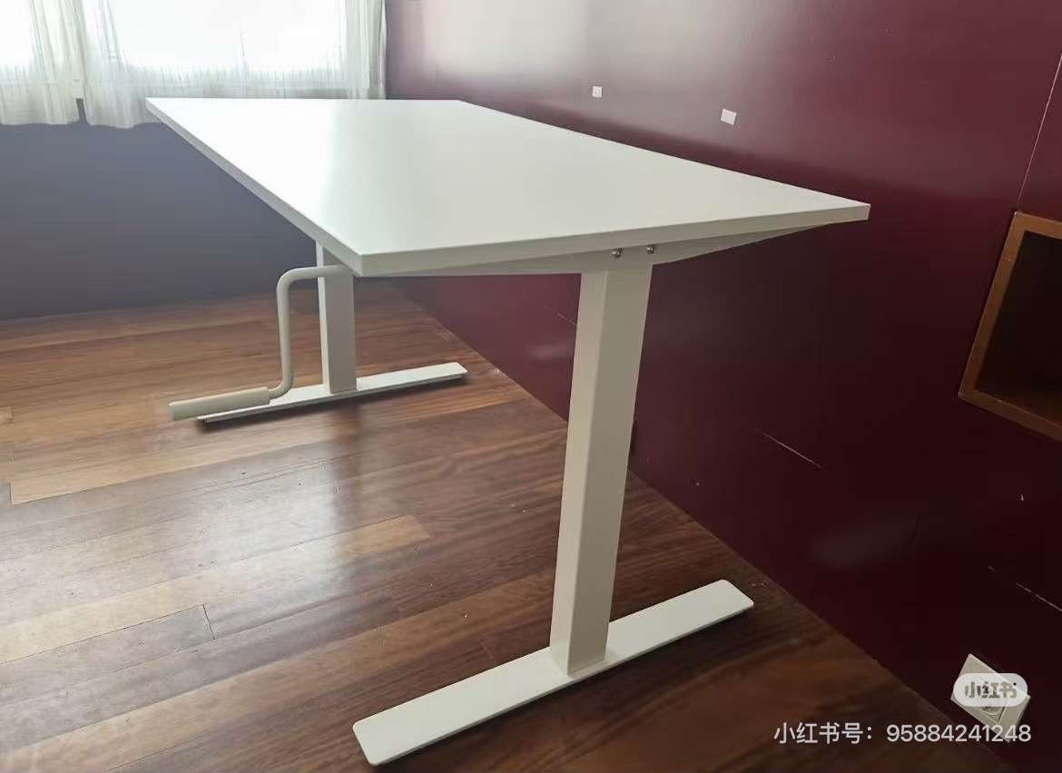 巴塞罗那出闲置宜家升降电脑桌